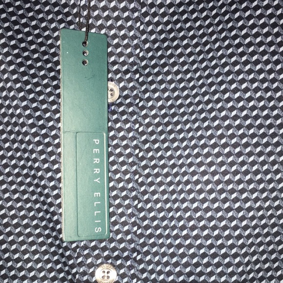 Fall Sale - Bundle 2 for $20 - PERRY ELLIS Men Button dress shirt - Picture 5 of 6